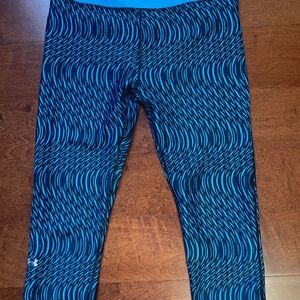 Compression capri leggings